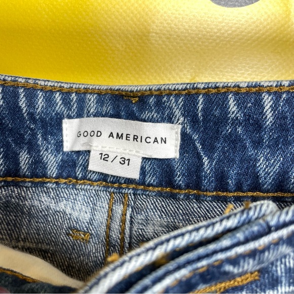 NWT Good American Bombshell Shorts - Picture 5 of 7